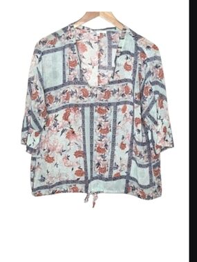 DR2 Floral Top
